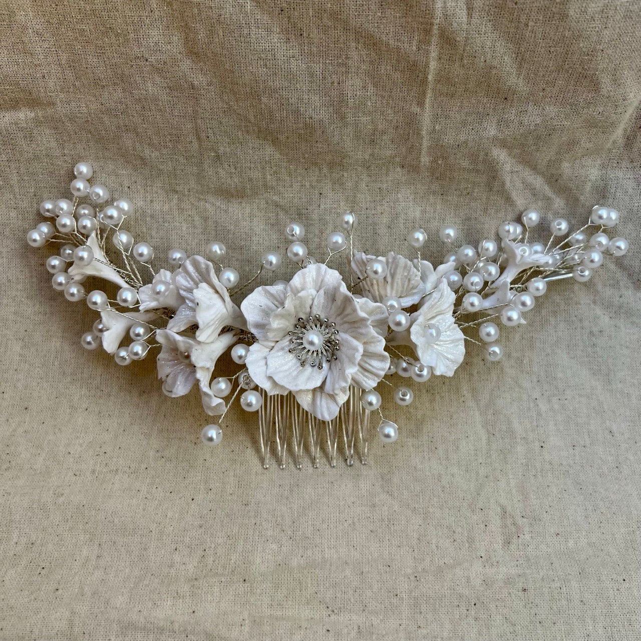 Aurora · Flores y Perlas Ivory