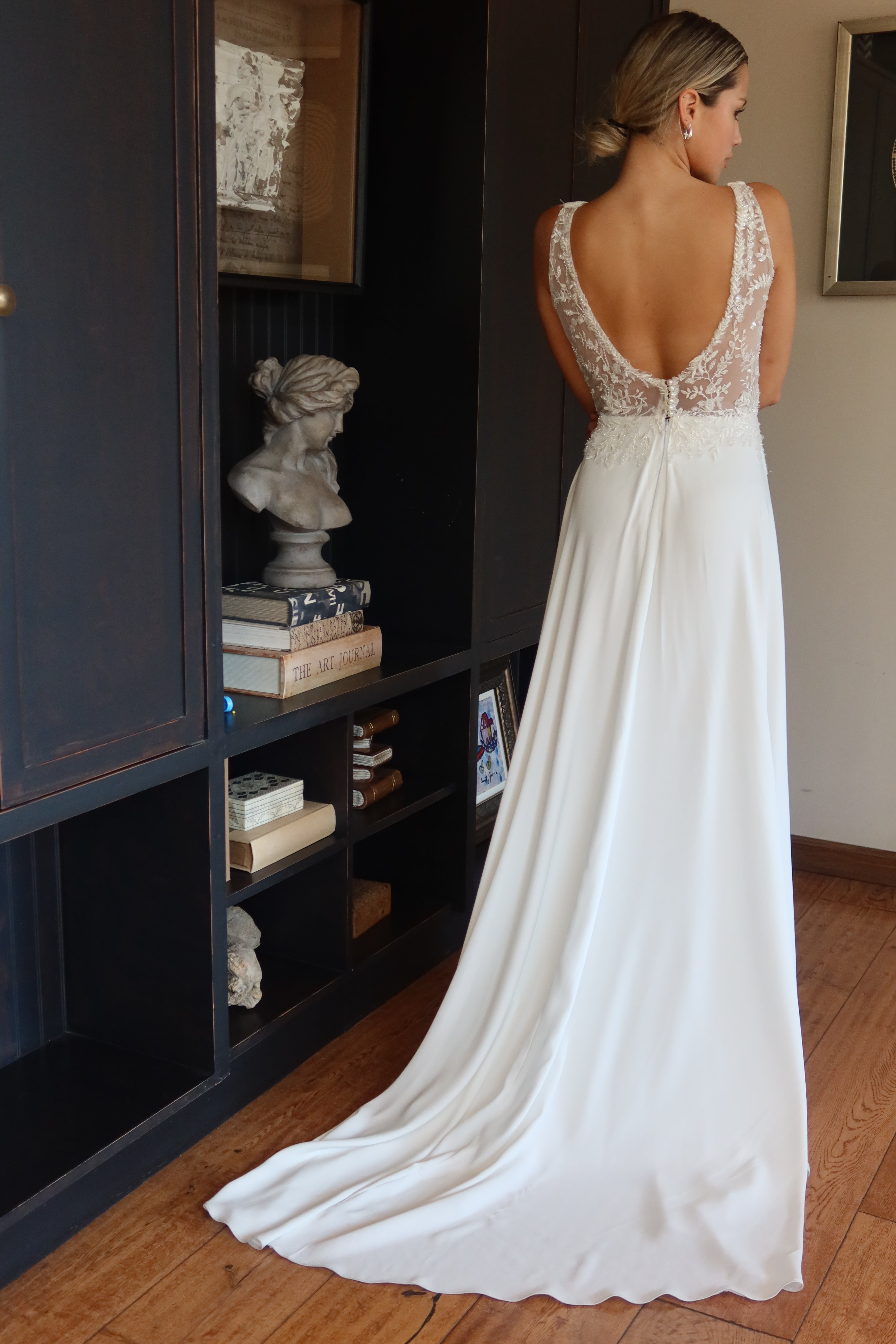 Francine – Crepé con Tul Bordado y Pedrería