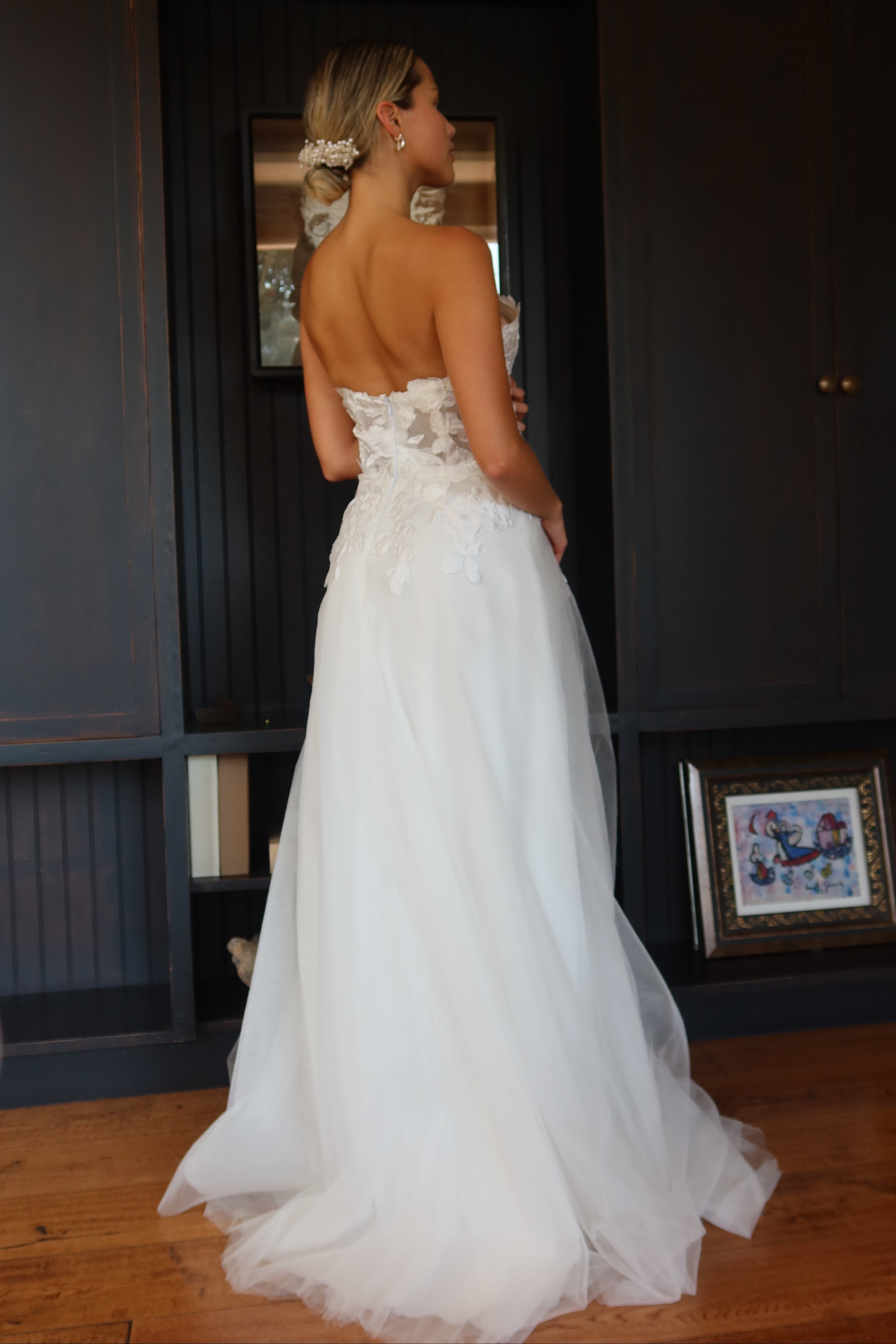 Fiorella – Tul Suave y Flores XL Bordadas