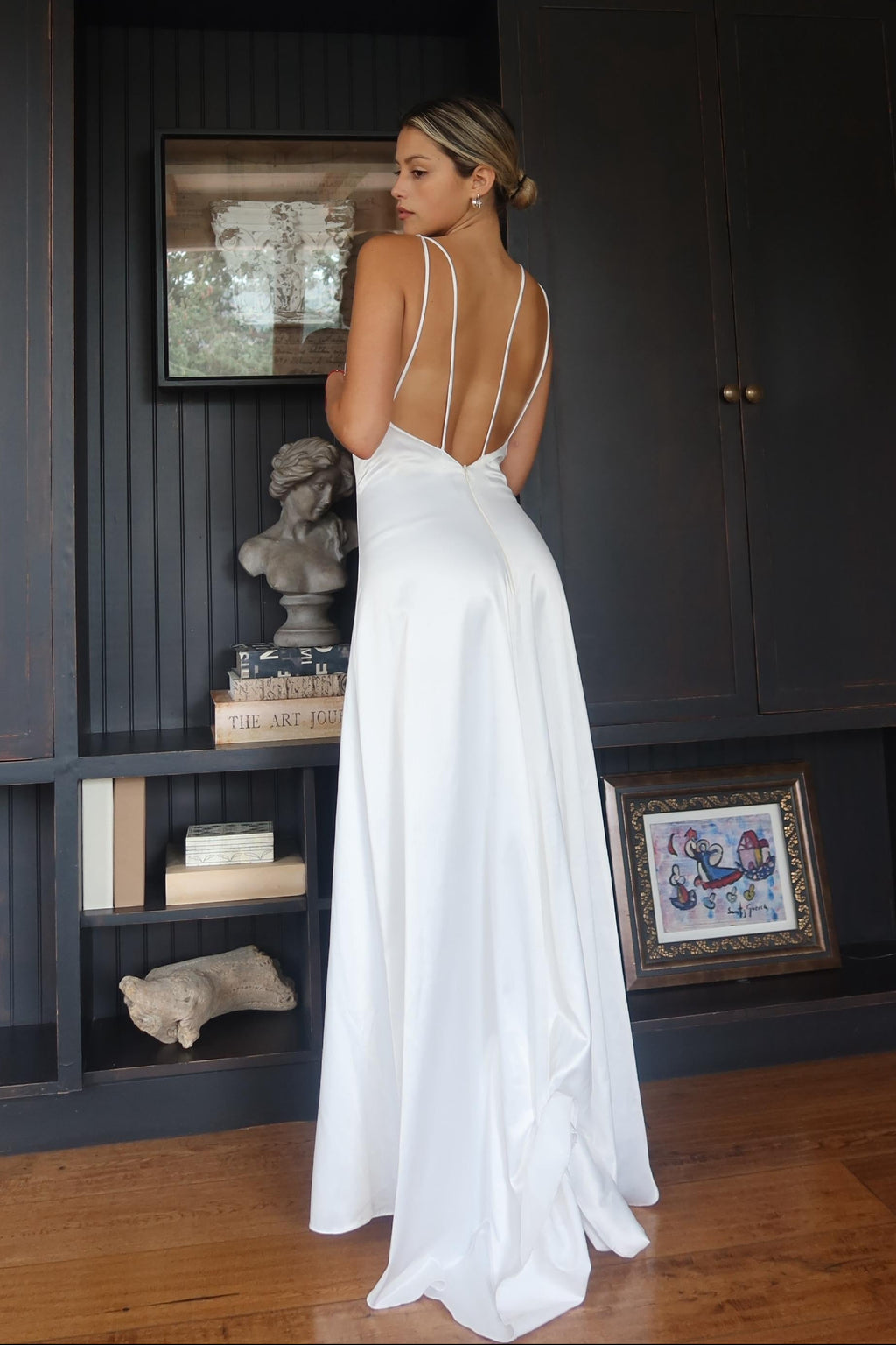 Modelo Lencero – Crepé Satín con Doble Tirante Spaghetti