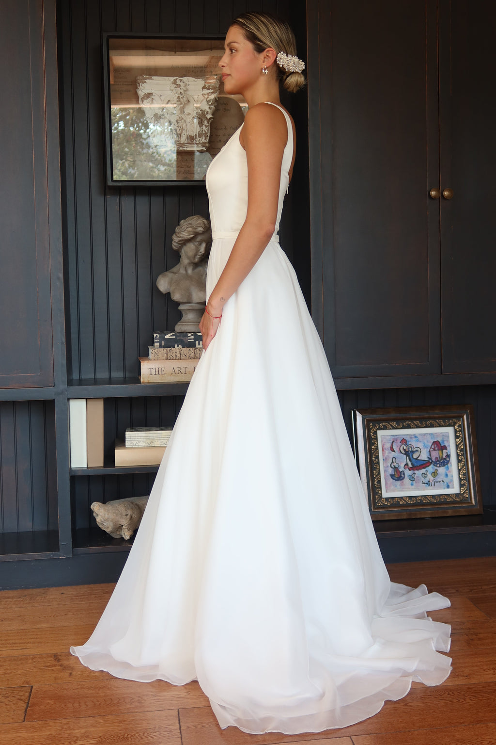 Frida – Corte A en Raso y Organza