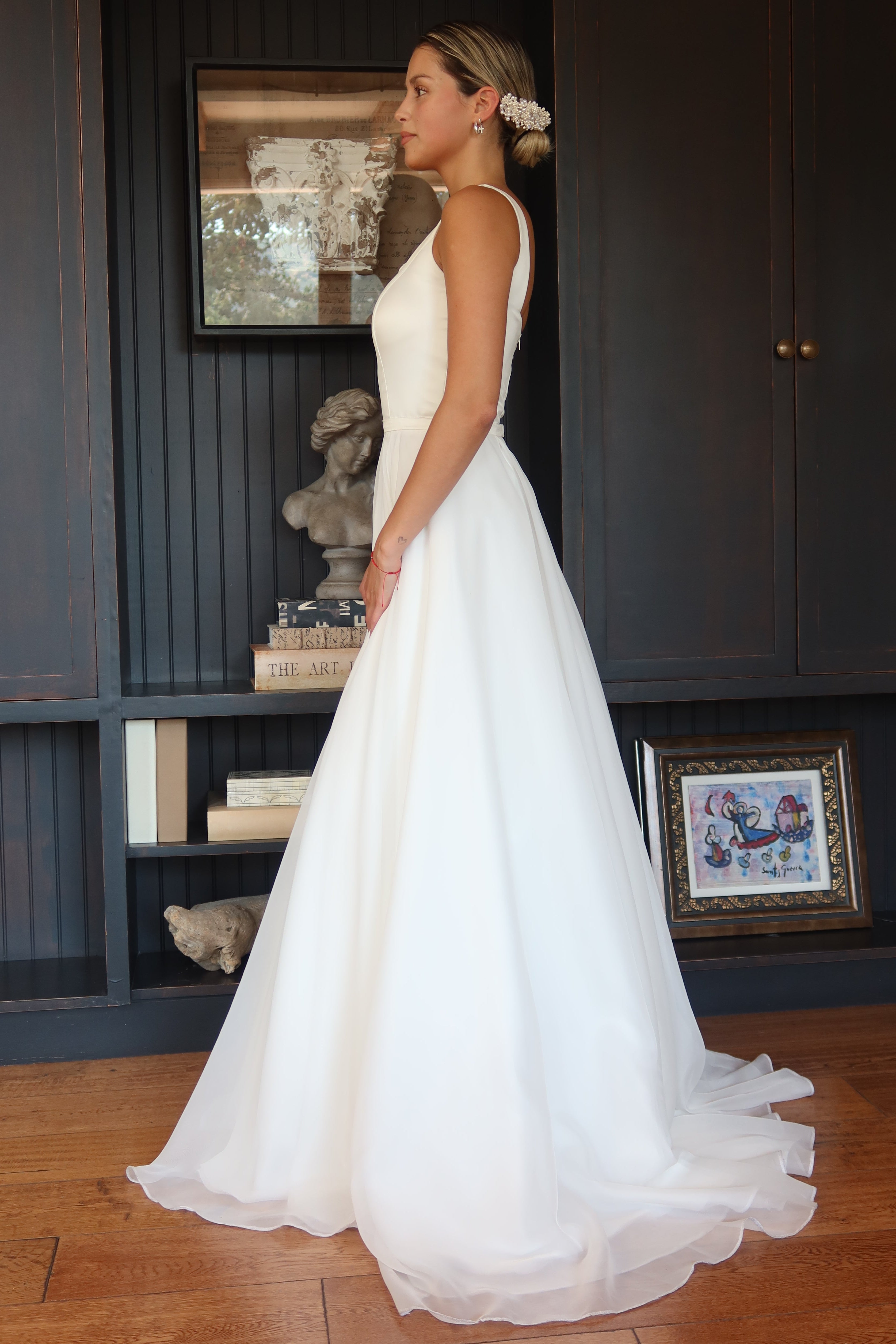 Frida – Corte A en Raso y Organza