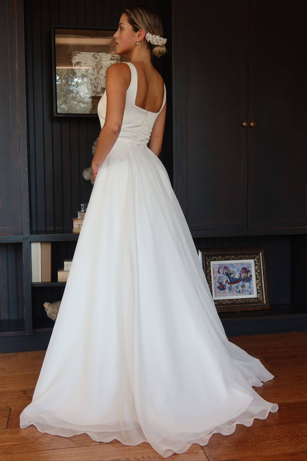 Frida – Corte A en Raso y Organza